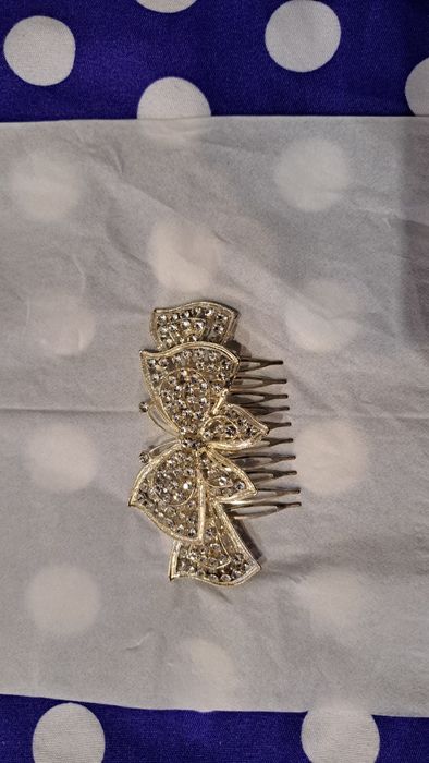 Eșarfă mireasa și accesorii