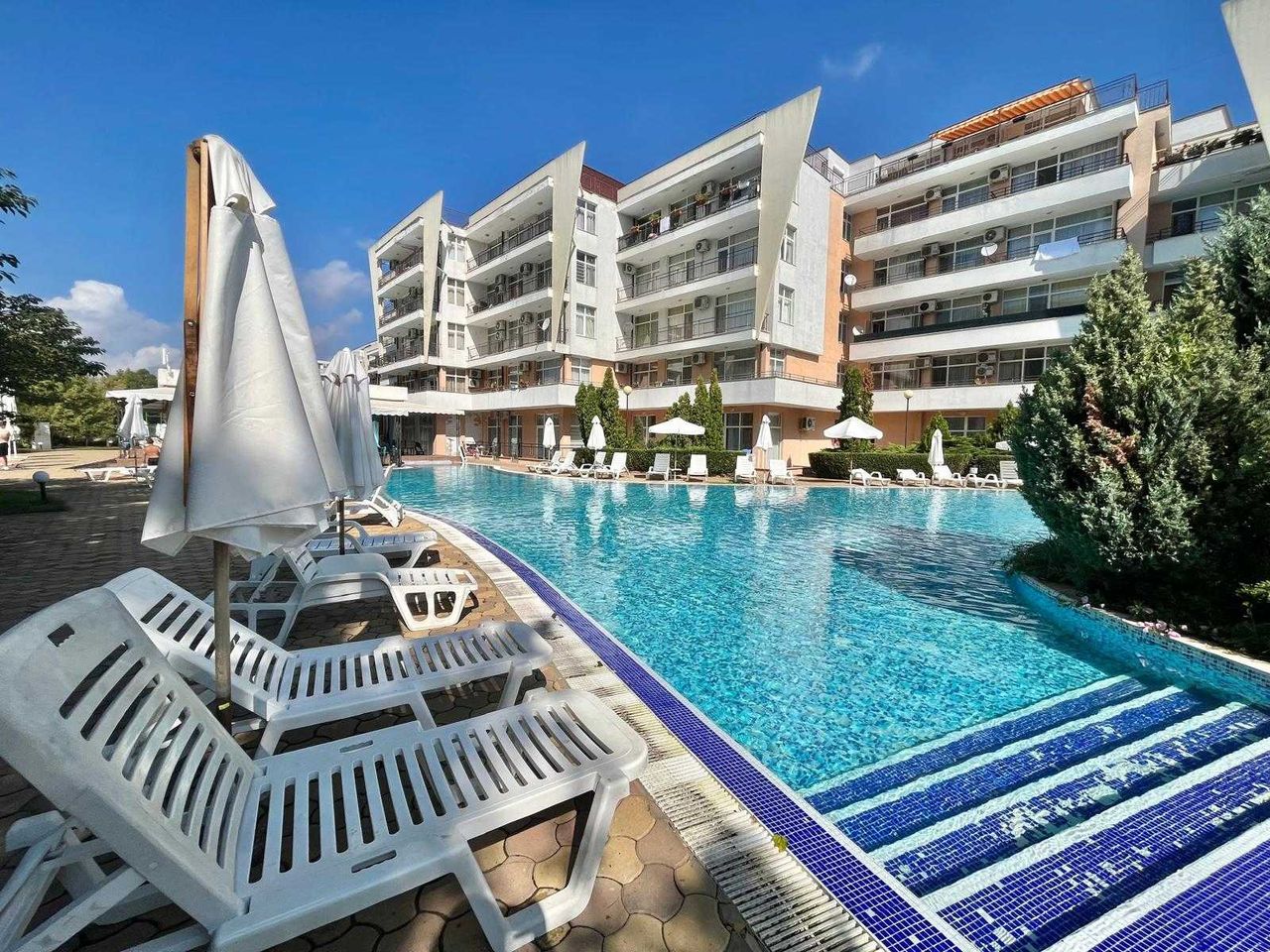 Продава се Двустаен апартамент в к.к. Слънчев бряг - 52 кв.м за 1212 €/кв.м - Снимка #13