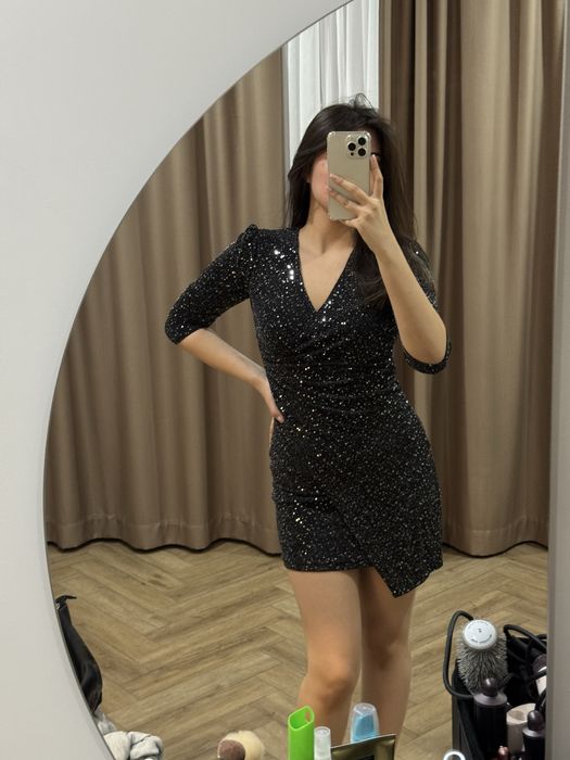 Продам платье вечернее мини