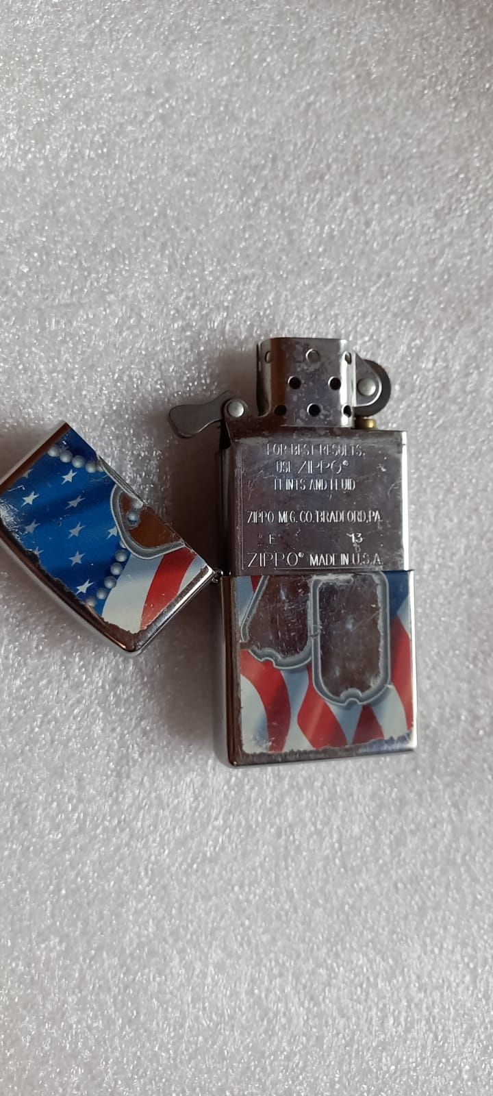 Tabachera bricheta veche originala colectie Zippo BP Schick Hoechst