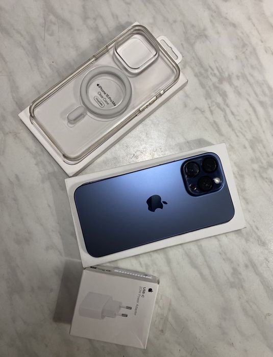 Iphone 15 pro max blue titanium 256 gb в идеальном состоянии