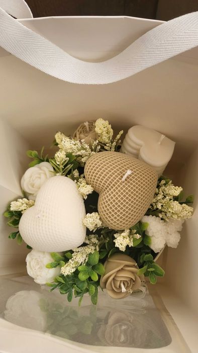 Ароматен букет от соеви свещи