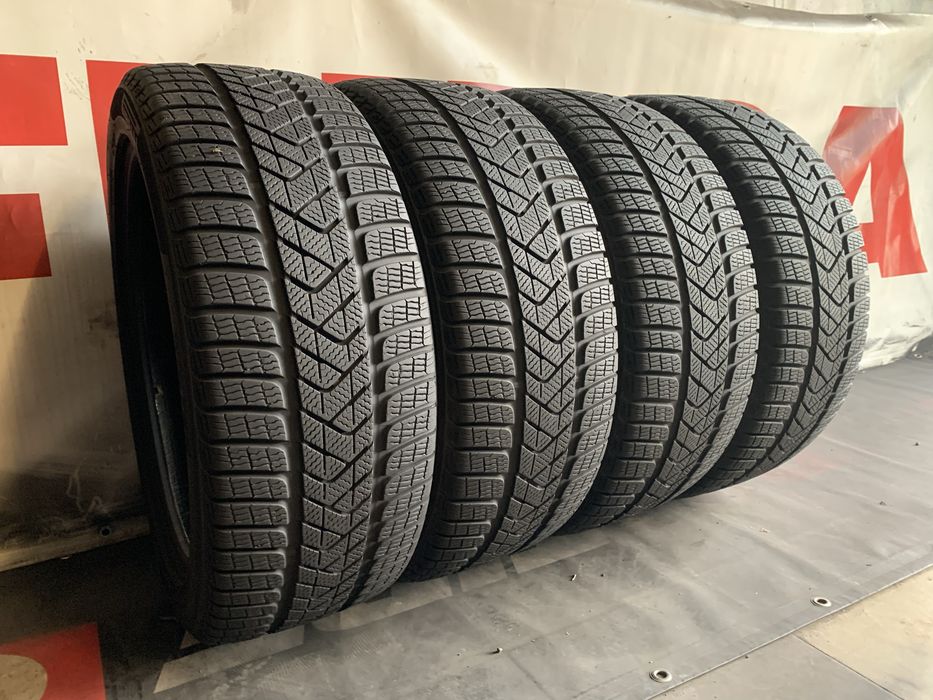 235 45 19, Зимни гуми, Pirelli SottoZero3, 4 броя