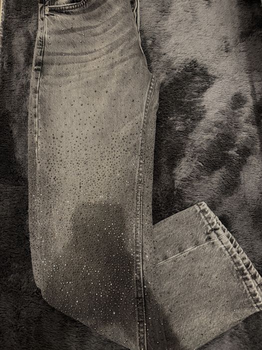 Дънки с камъни ZARA