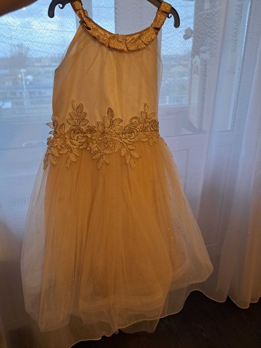 Rochiță elegantă aurie cu motive brodate, 8-9 ani