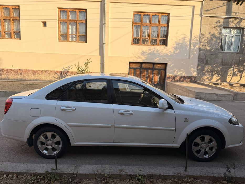 Lacetti 2023 yil oq probeg 32500