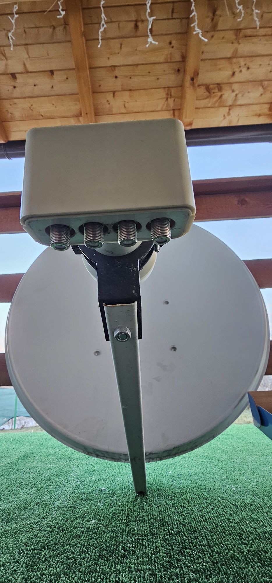 Vând antena satelit Digi + 2 recivere