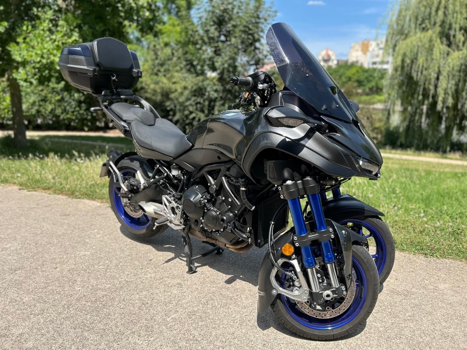 Vând Yamaha Niken