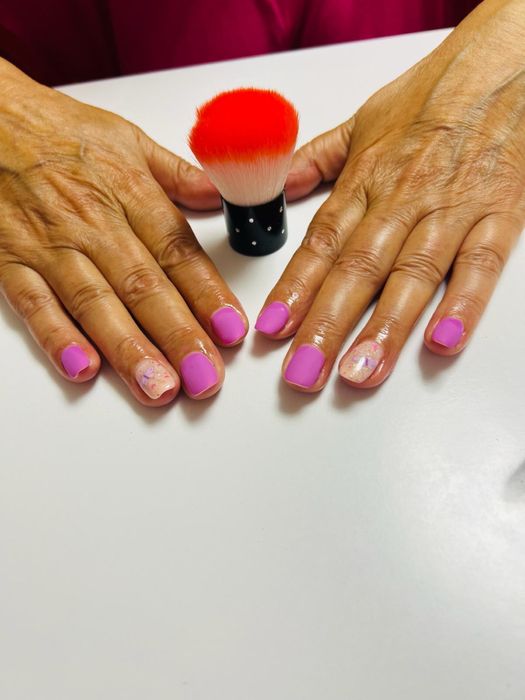 Unghiute cu gel, semi, piedi