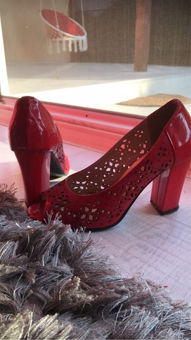 Pantofi din piele fina