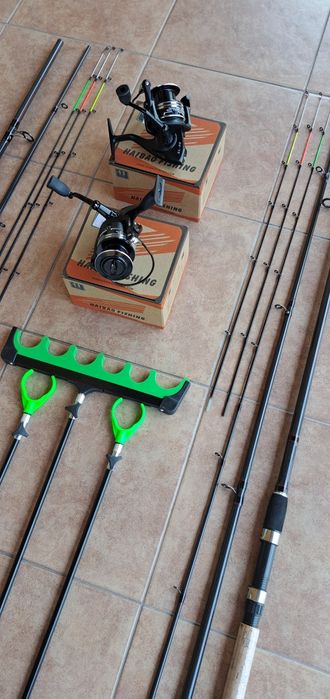 Set 2 Lansete Feeder 200 Gr,  Carbon, 3,90m+2 Mulinete Tambur 5000