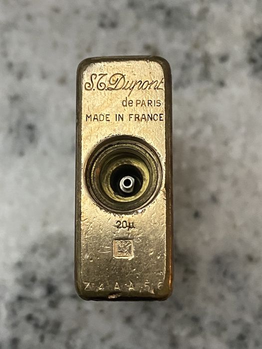 Vând bricheta colecție S T Dupont cu 20 microni și serie