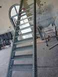 Scară metalică zincata cu balustrada 4m lungime