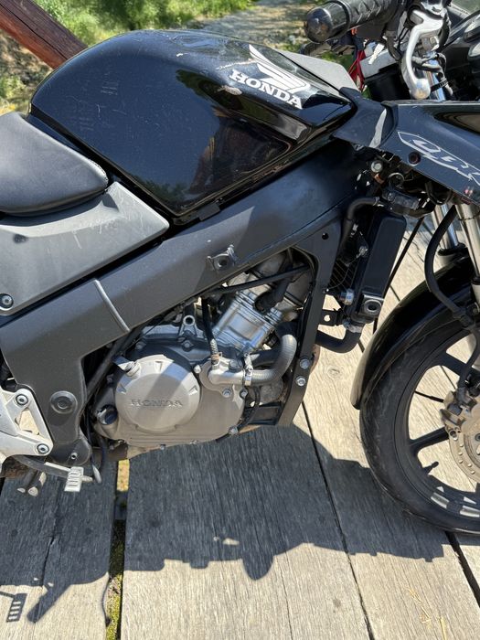Vand motocicleta honda de 125cc