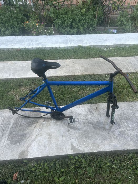 Vand cadru de bicicleta in stare foarte bună
