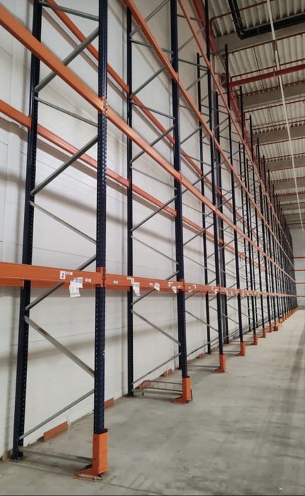 Rafturi metalice industriale