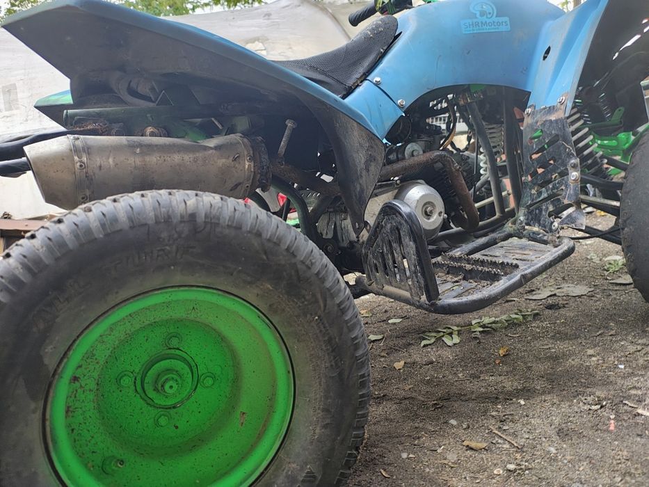 Vând atv 125 cc teoretic este defect pentru ca nu are baterie
