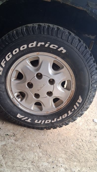 Dezmembrez suzuki vitara