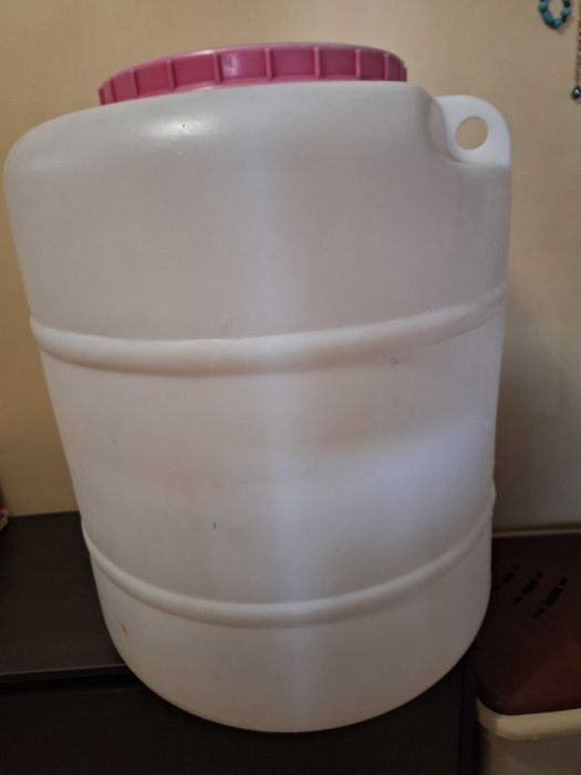 Продава бидон за зеле 120л