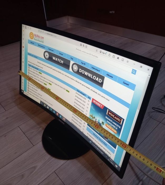 Vand Monitor Curbat Gaming de 27" Samsung