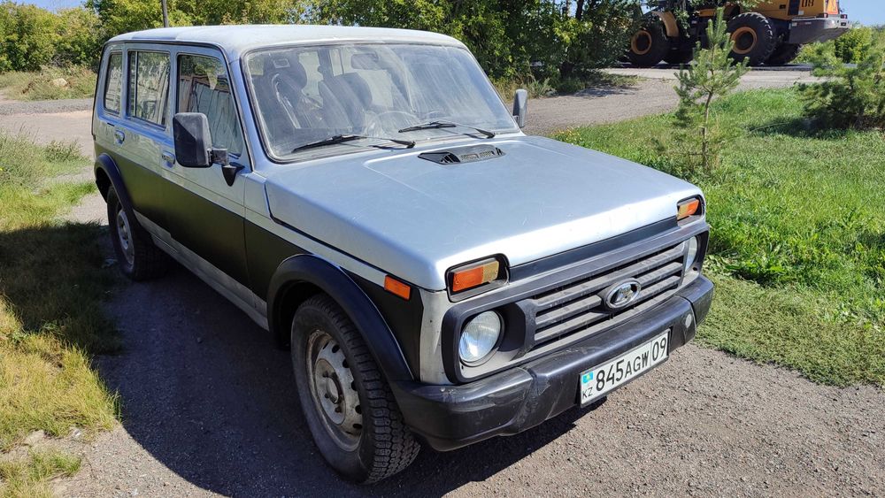 Lada Нива 2131 (5-ти дверка)