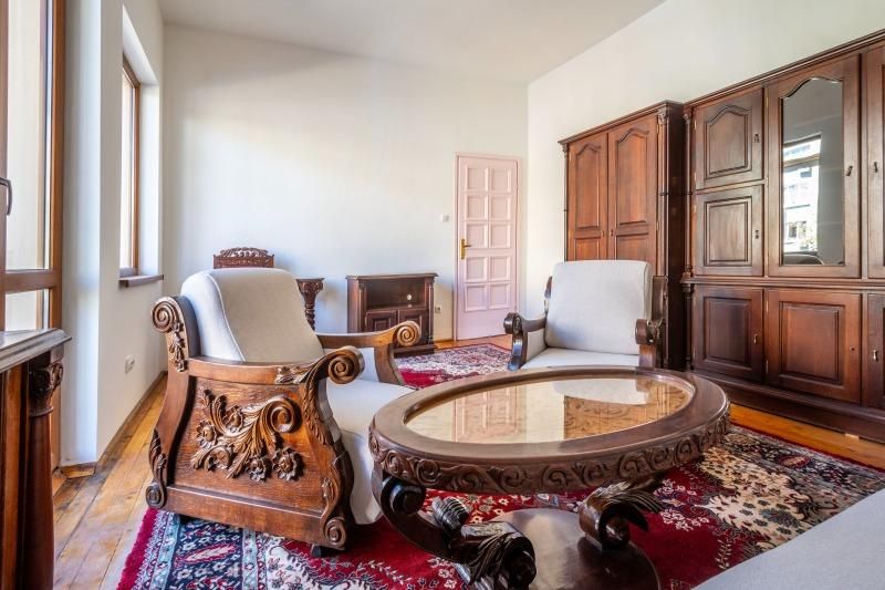 Дава се под наем Двустаен апартамент в София, Оборище - 90 кв.м за 690 € - Снимка #8