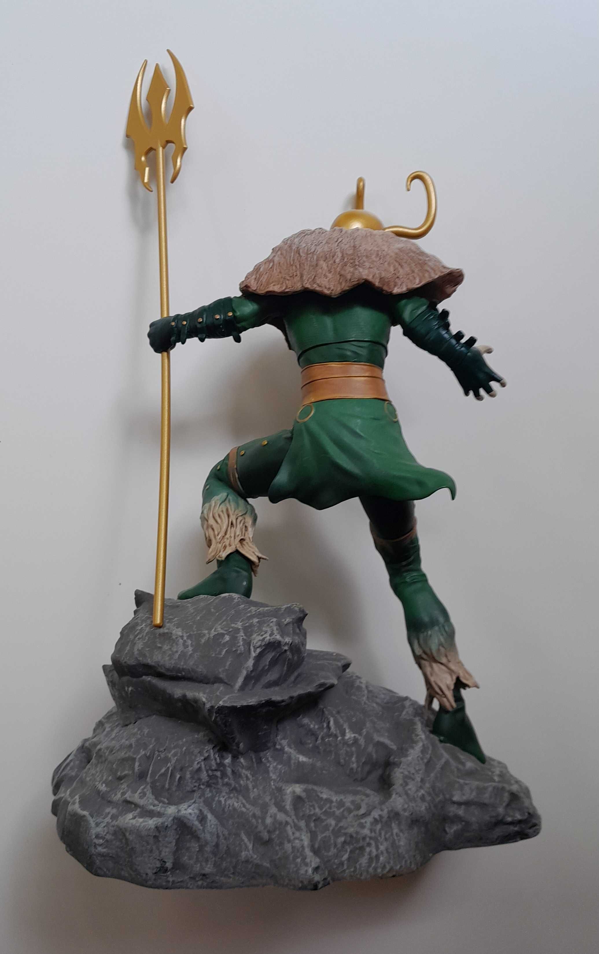 Diamond Select Gallery Loki Statue Action Figure Marvel Thor