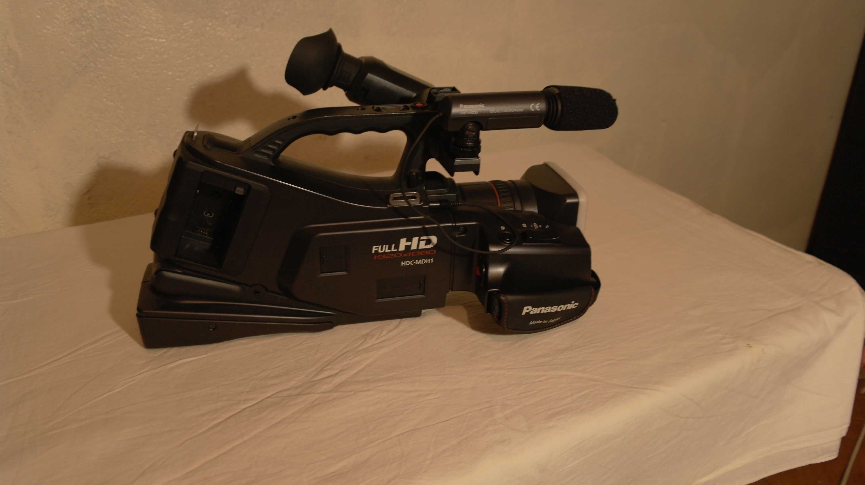 Видеокамера Panasonic HDC-MDH1GC-K Срочно