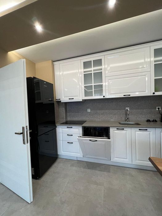 Дава се под наем Двустаен апартамент в Пловдив, Христо Смирненски - 76 кв.м за 500 € - Снимка #3