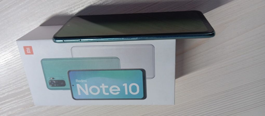 Redmi Note 10 4G Holati yaxshi Karobka dakument bor Kelishamiz