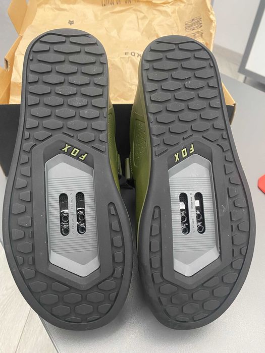 Чисто нови обувки за планинско колоездене FOX RACING. Размер 41
