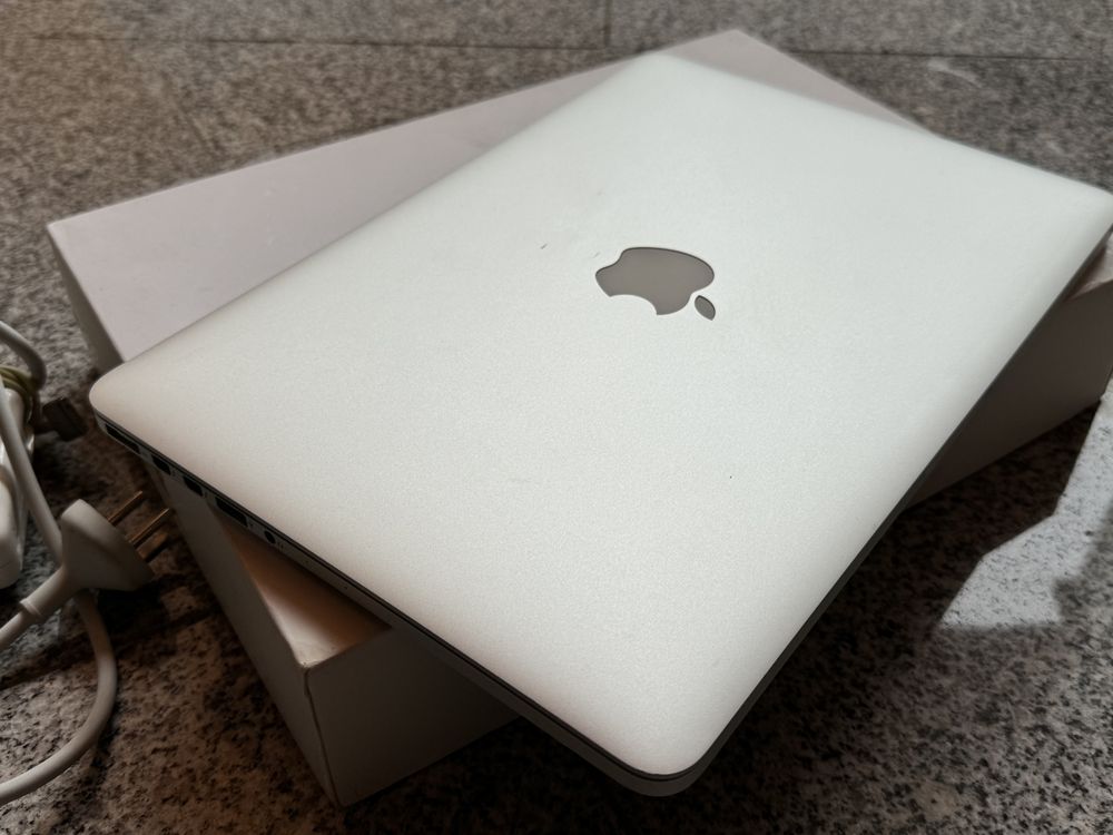 Apple MacBook Pro Retina 13” 2014 i5 2.4 8Gb DDR3 500Ssd 1ciclu