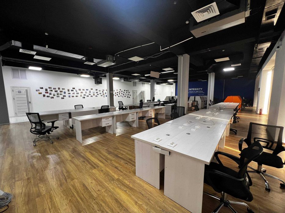 Аренда офис 750/750 м² в БЦ Махтумкули с отдельным входом (55)