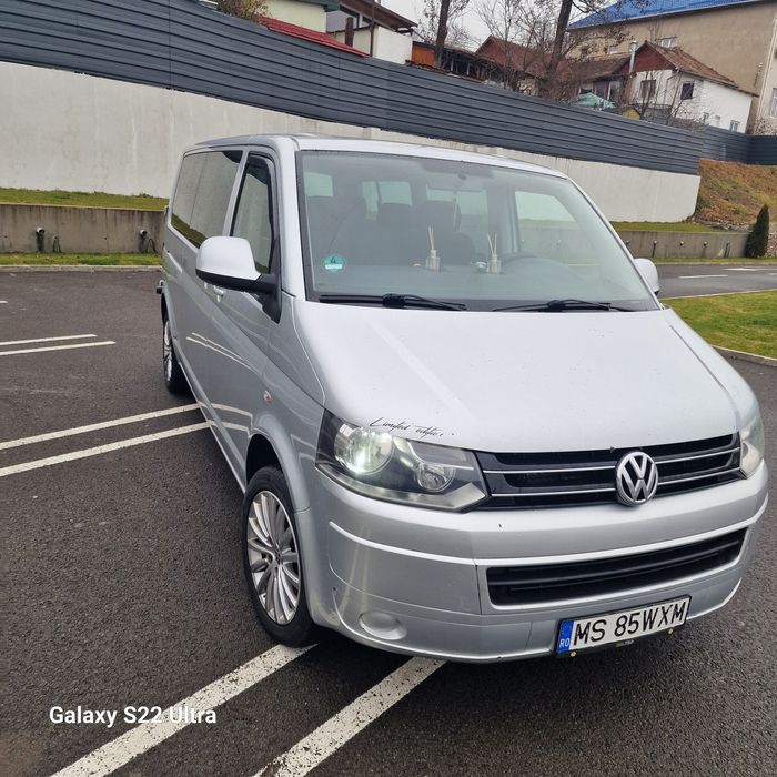 Volkswagen T5 Caravelle 2012