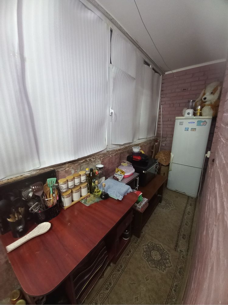 Kvartira Sotiladi ! Shahar Markazidan 1 xona 2 xona qilingan