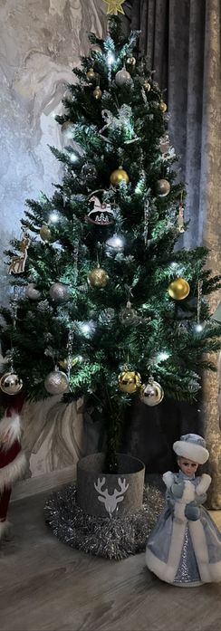 Продам елку ставили один новый год на неделю