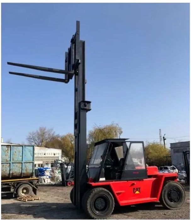 Caterpillar V300C Stivuitor Diesel Caterlillar V300C / 15 Tone