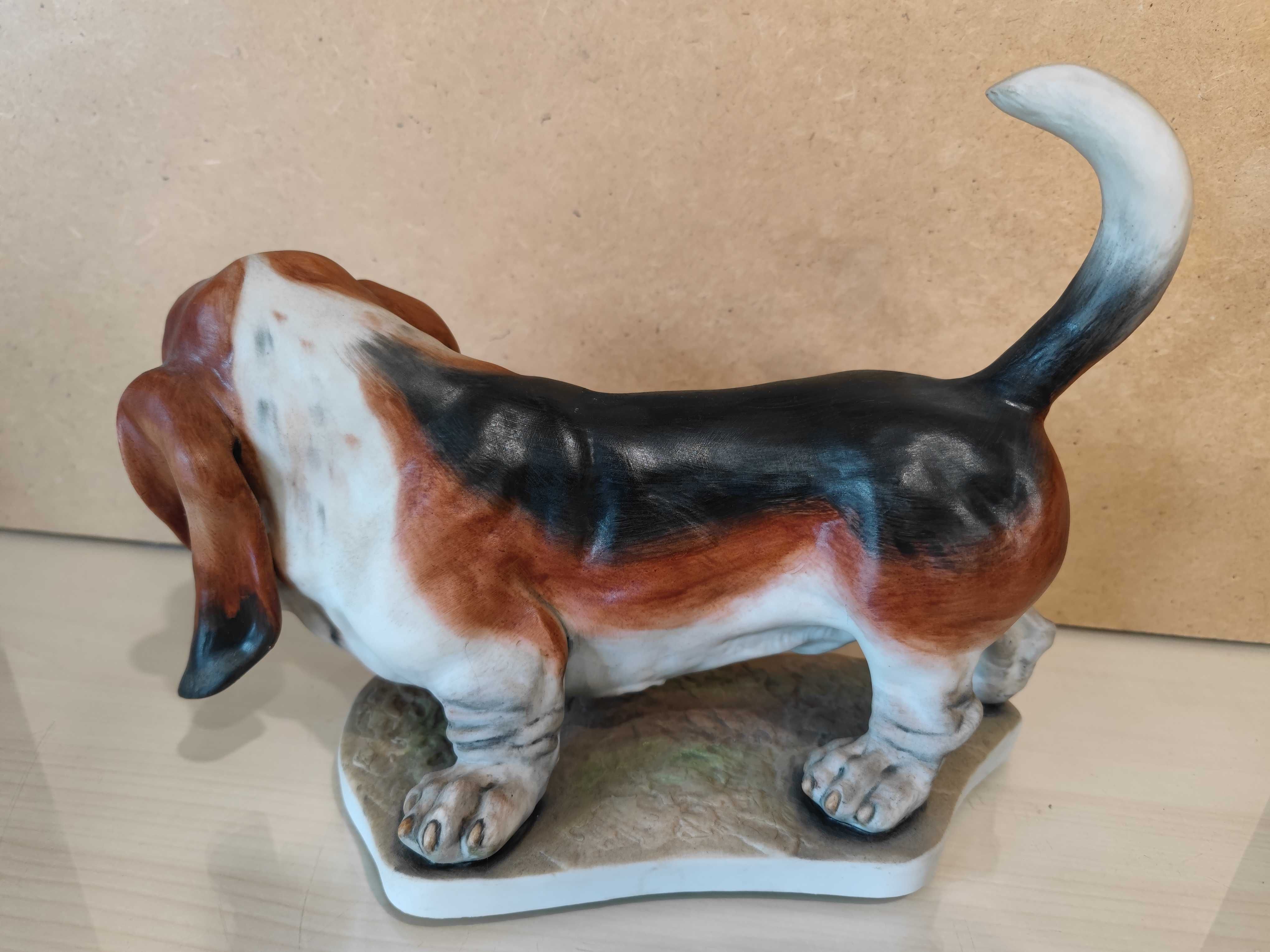 Bibelou caine basset hound Poema