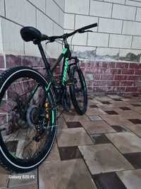 Велосипед с новым  покрышком и  камрь
