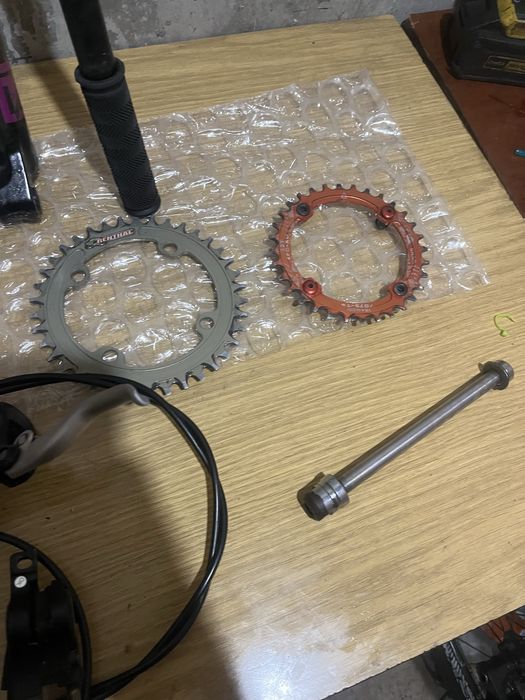 Dh части за колело вилка,,бар с лапа,спирачка,,плочи,ос