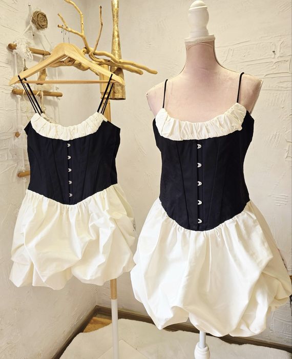 Bella Barnett ASOS нови официални рокли