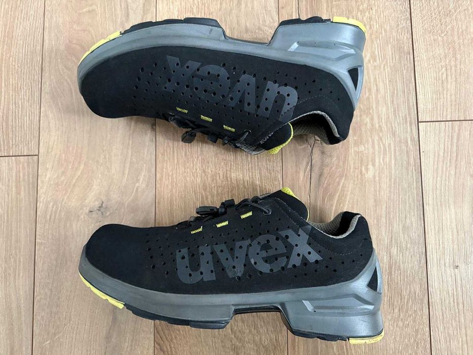 Uvex 44 S1 ESD bocanci bombeu snur