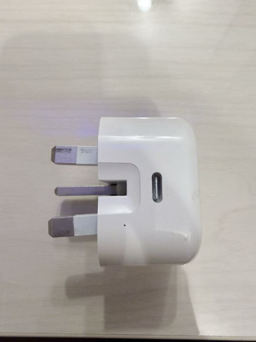 Зарядка на Iphone оригинал ( блок, головка )