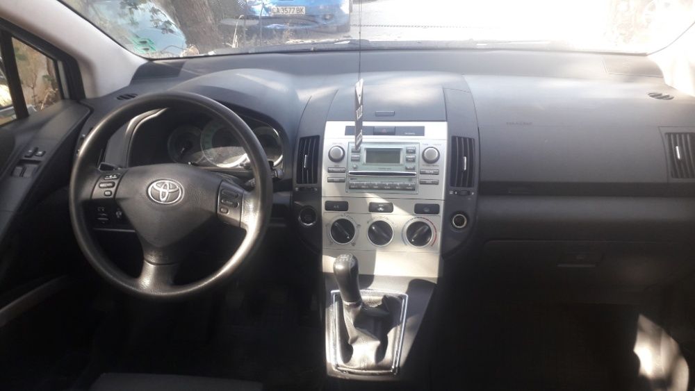 Toyota corola verso/Тойота Корола Версо На Части