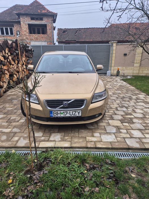 Vând Volvo s40 diesel 2000cmc