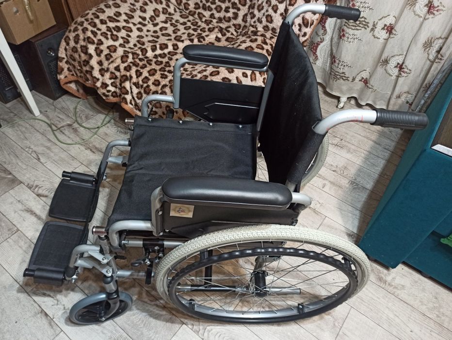 Бесплатноя доставка, новая инвалидная коляска с ручным приводом,