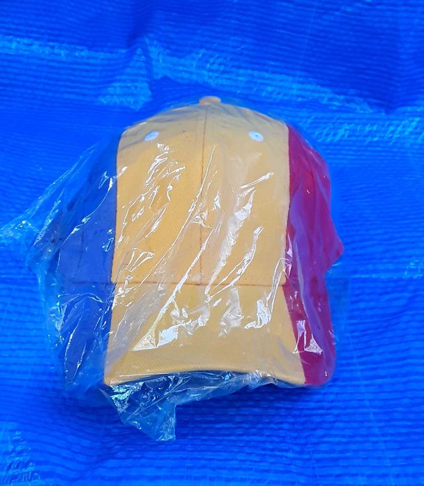 Sapca tricolor unisex bumbac 100% si drapelul ROMÂNIEI Noi - 60 Lei