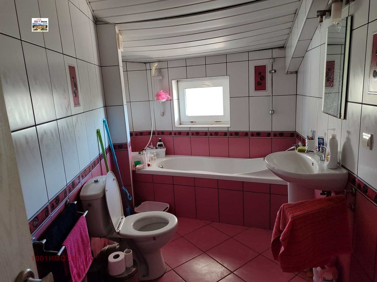 Продава се Четиристаен апартамент в Добрич, Център - 117 кв.м за 698 €/кв.м - Снимка #10