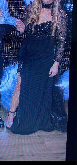 Rochita din dantela cu trena