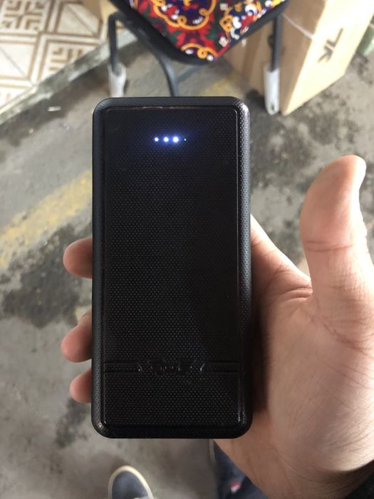 Повербанк на 20000 работает